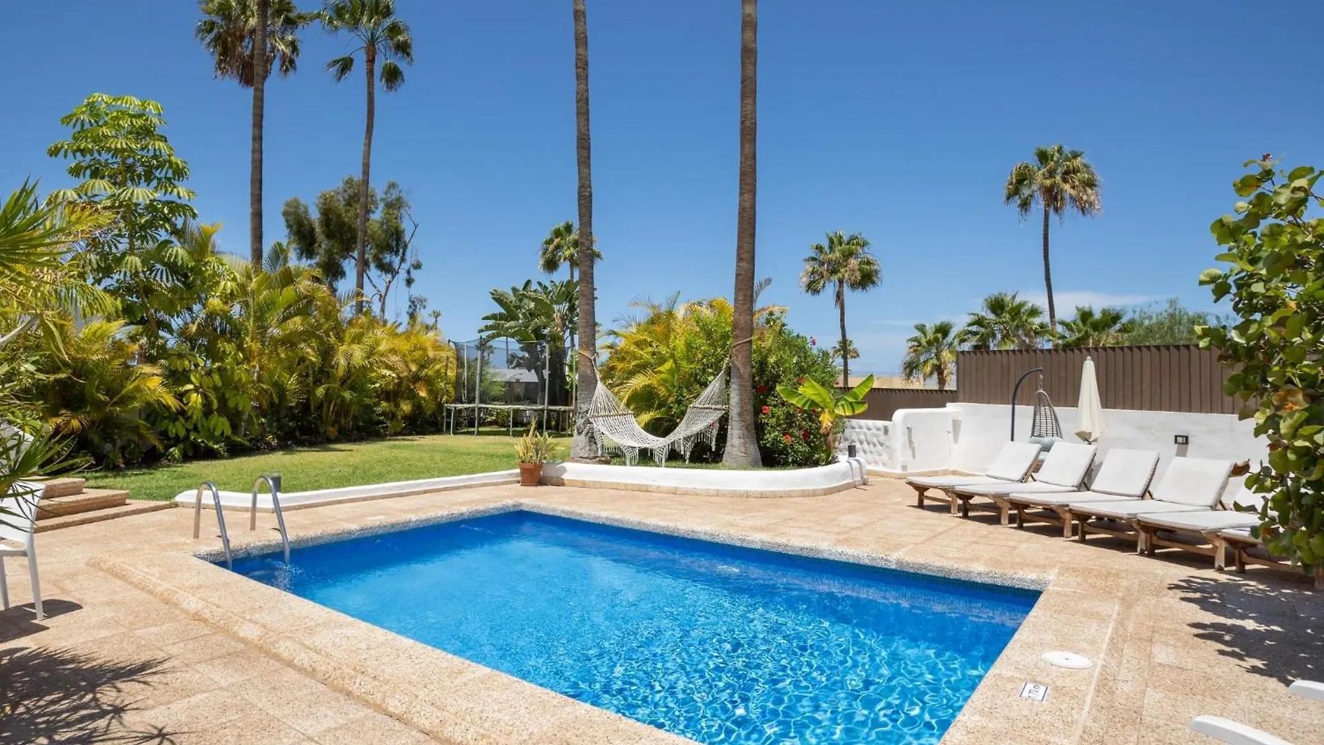 Villa Vacacional America Playa de las Americas  Spain
